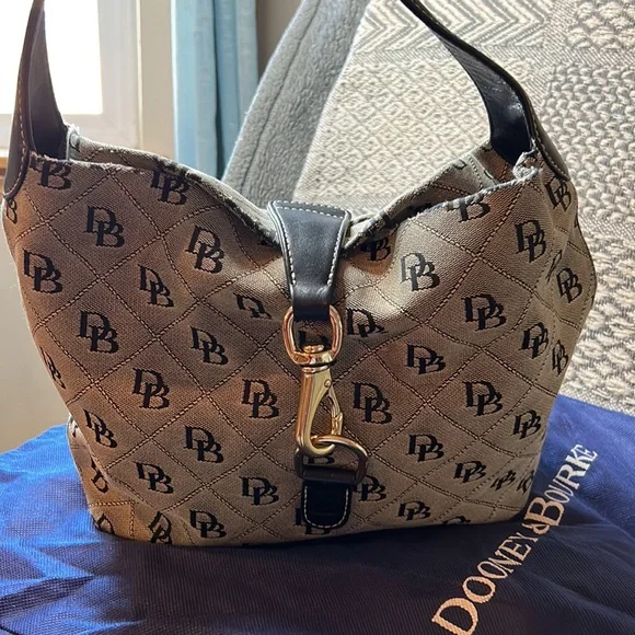 DOONEY & BOURKE Signature Print Black & Tan Satchel Bag~please read! - Picture 15 of 16